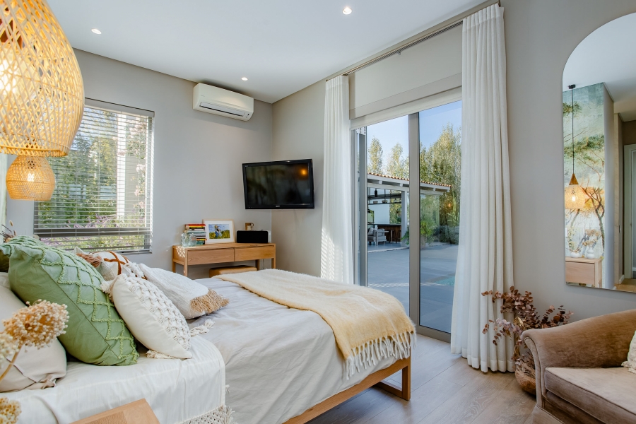 4 Bedroom Property for Sale in Winelands Western Cape